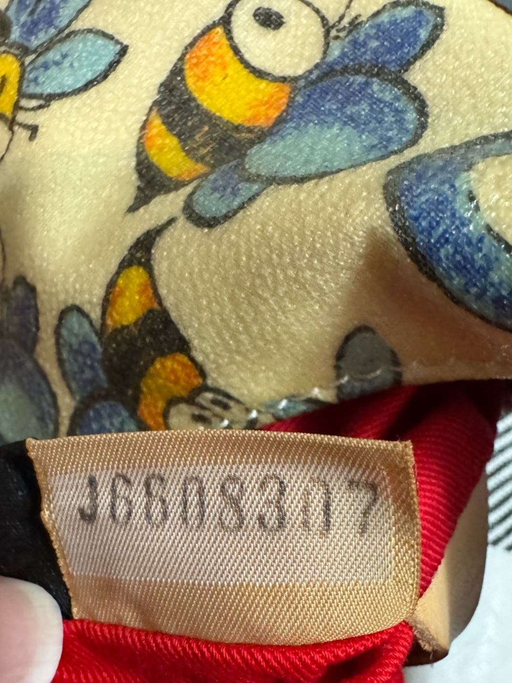 Dooney & Bourke Bee Print Hobo Bag with Rainbow Zipper & Pink Heart Y2K EUC - Picture 14 of 16